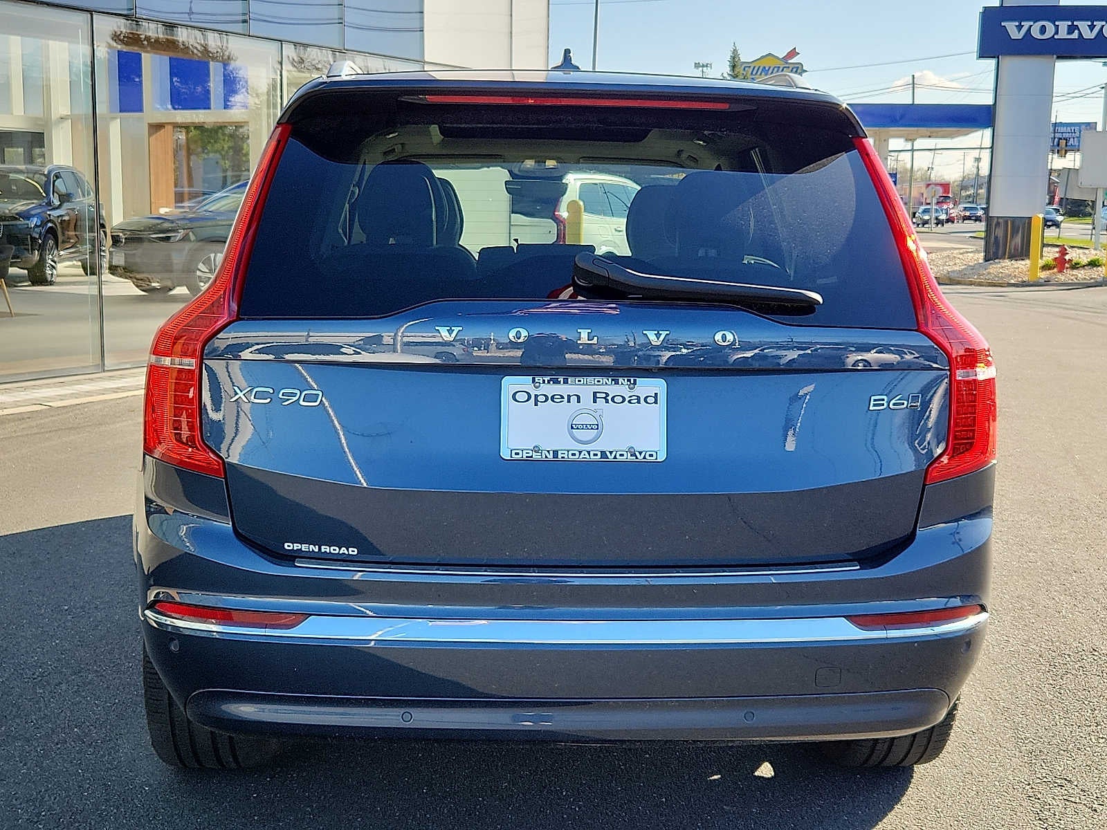 2023 Volvo XC90 Plus