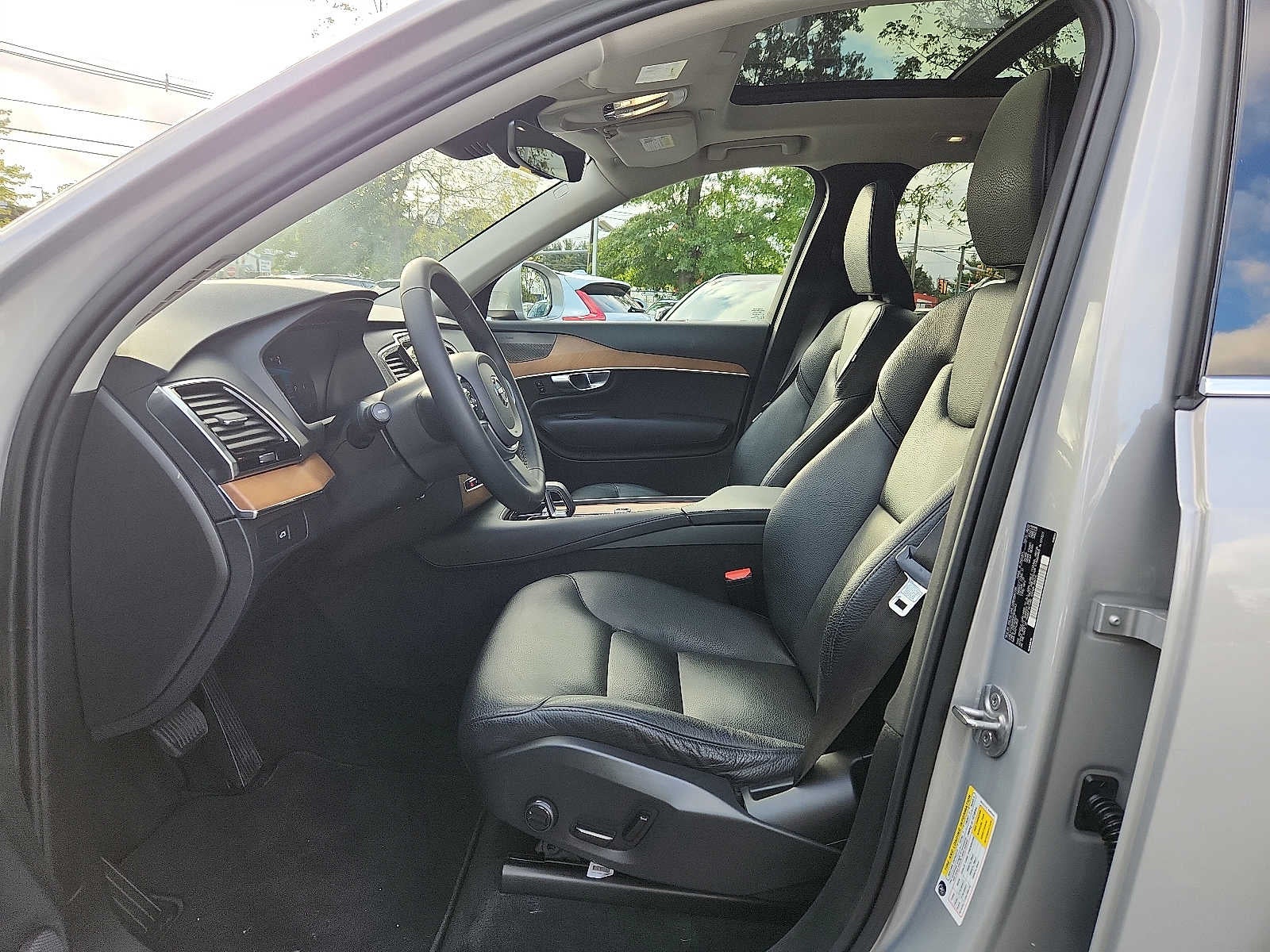 2023 Volvo XC90 Plus