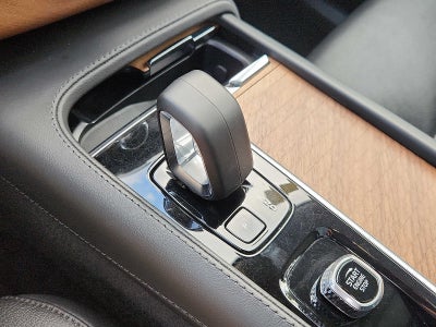 2023 Volvo XC90 Plus