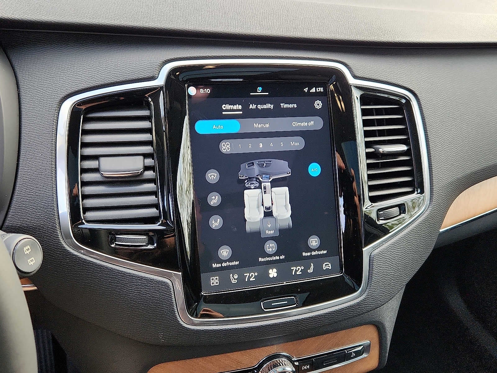 2023 Volvo XC90 Plus