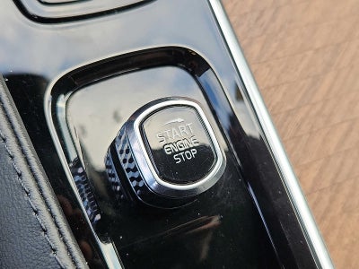 2023 Volvo XC90 Plus