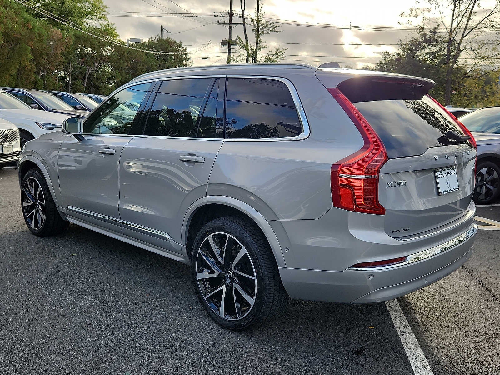 2023 Volvo XC90 Plus