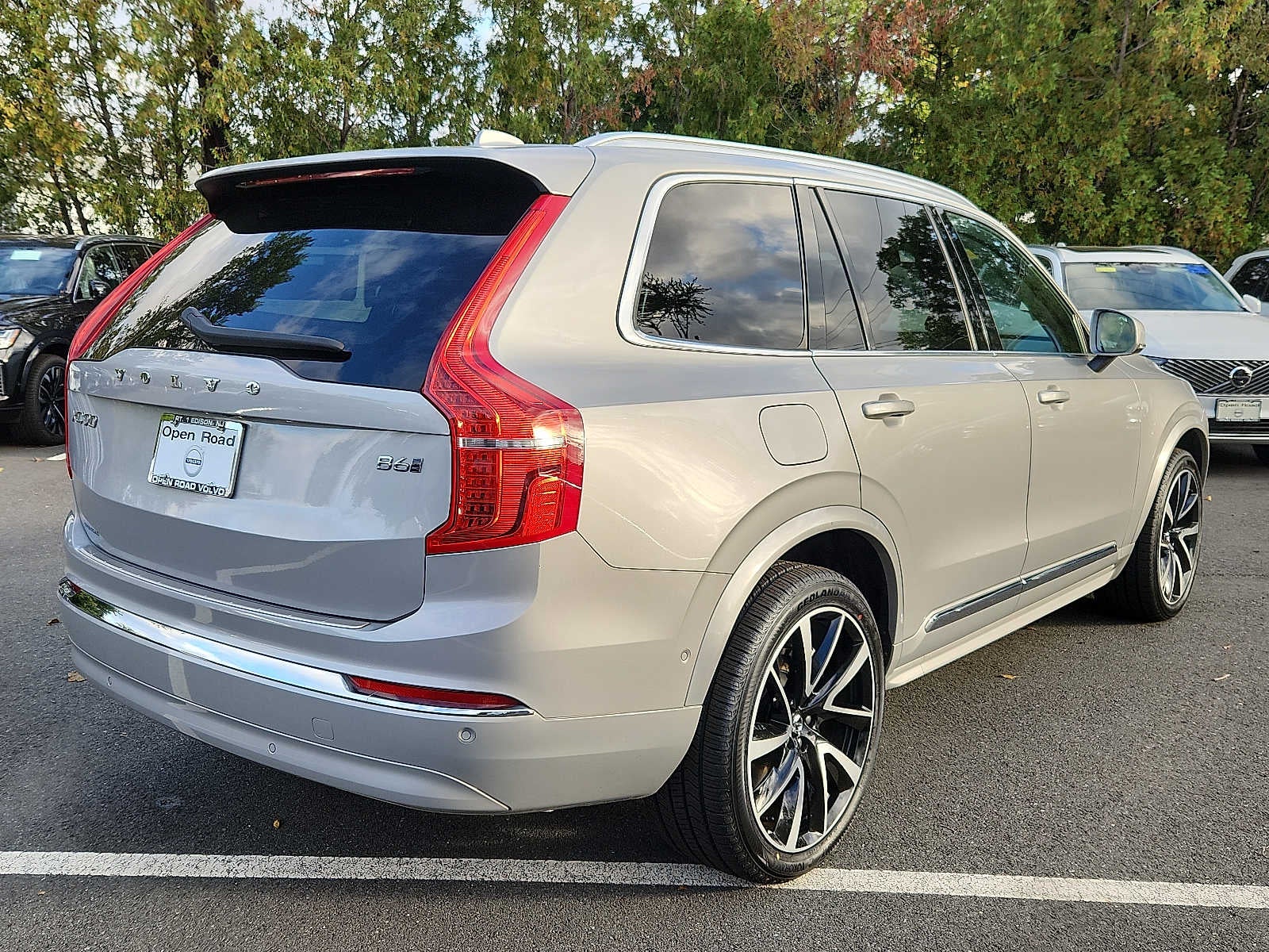 2023 Volvo XC90 Plus