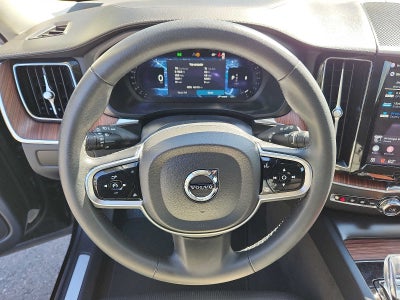 2023 Volvo XC60 Ultimate Bright Theme