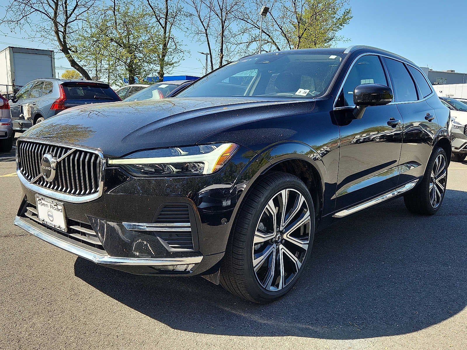 2023 Volvo XC60 Ultimate Bright Theme