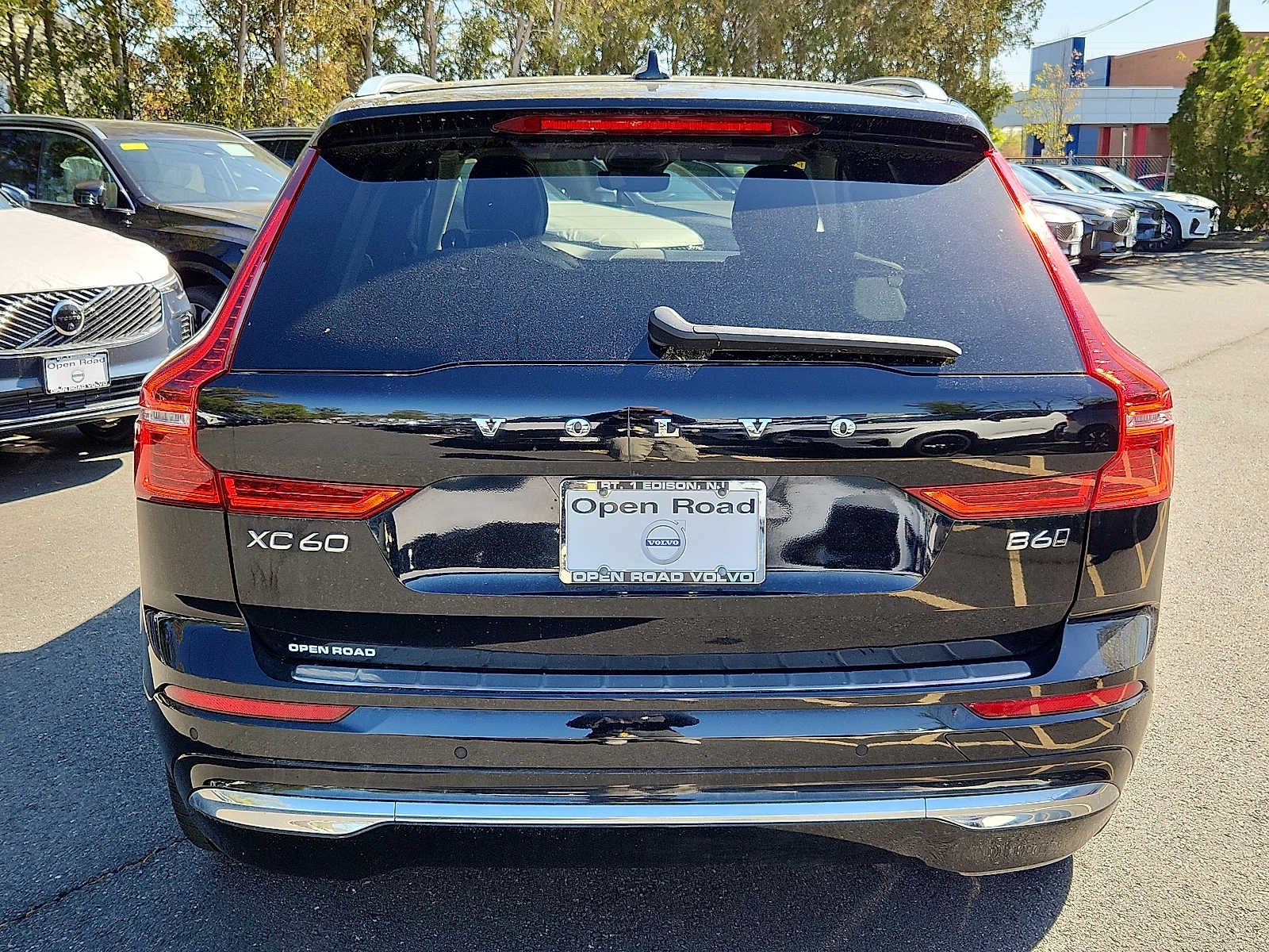 2023 Volvo XC60 Ultimate Bright Theme