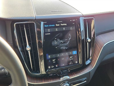 2023 Volvo XC60 Ultimate Bright Theme