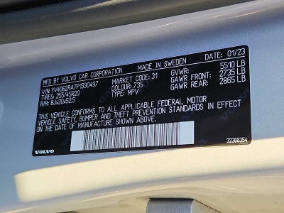 2023 Volvo XC60 Ultimate Bright Theme