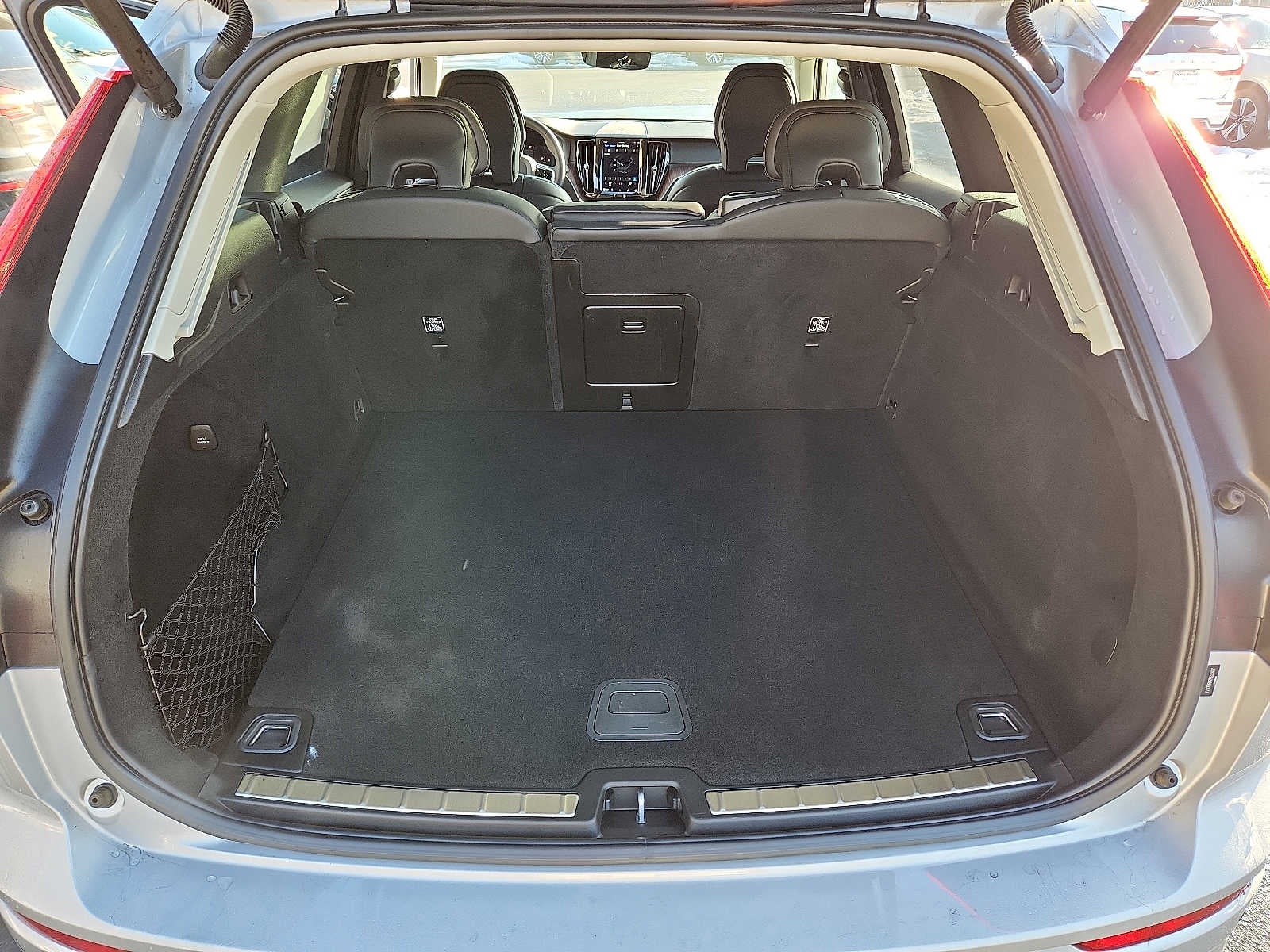 2023 Volvo XC60 Ultimate Bright Theme