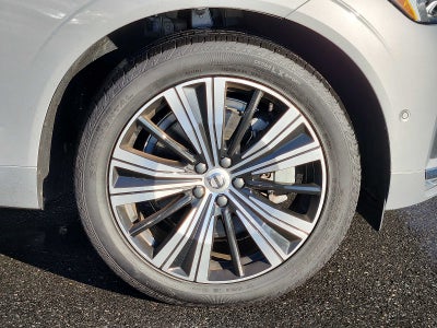 2023 Volvo XC60 Ultimate Bright Theme