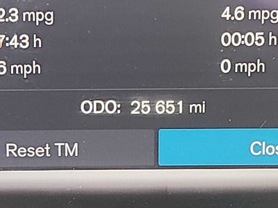 2023 Volvo XC60 Ultimate Dark Theme