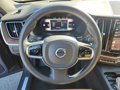2023 Volvo XC60 Ultimate Dark Theme