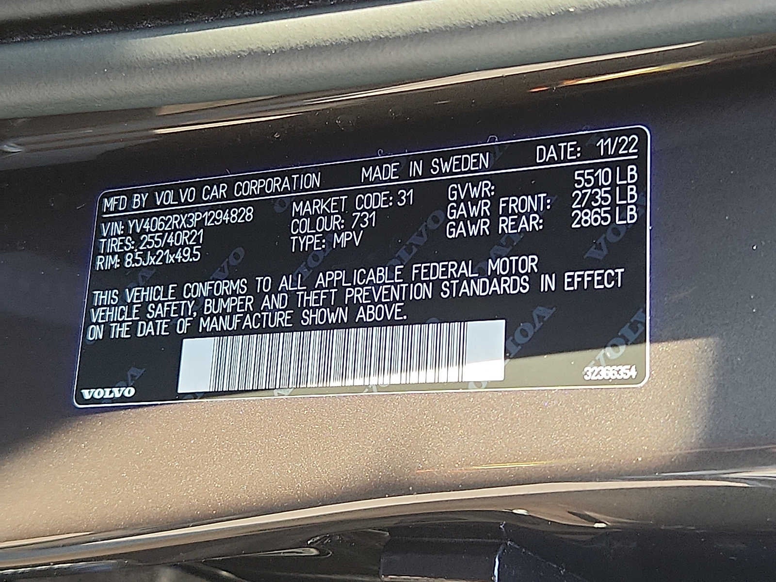 2023 Volvo XC60 Ultimate Dark Theme