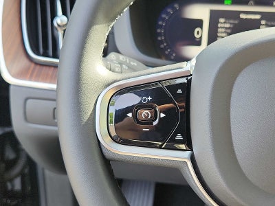 2023 Volvo XC60 Ultimate Dark Theme