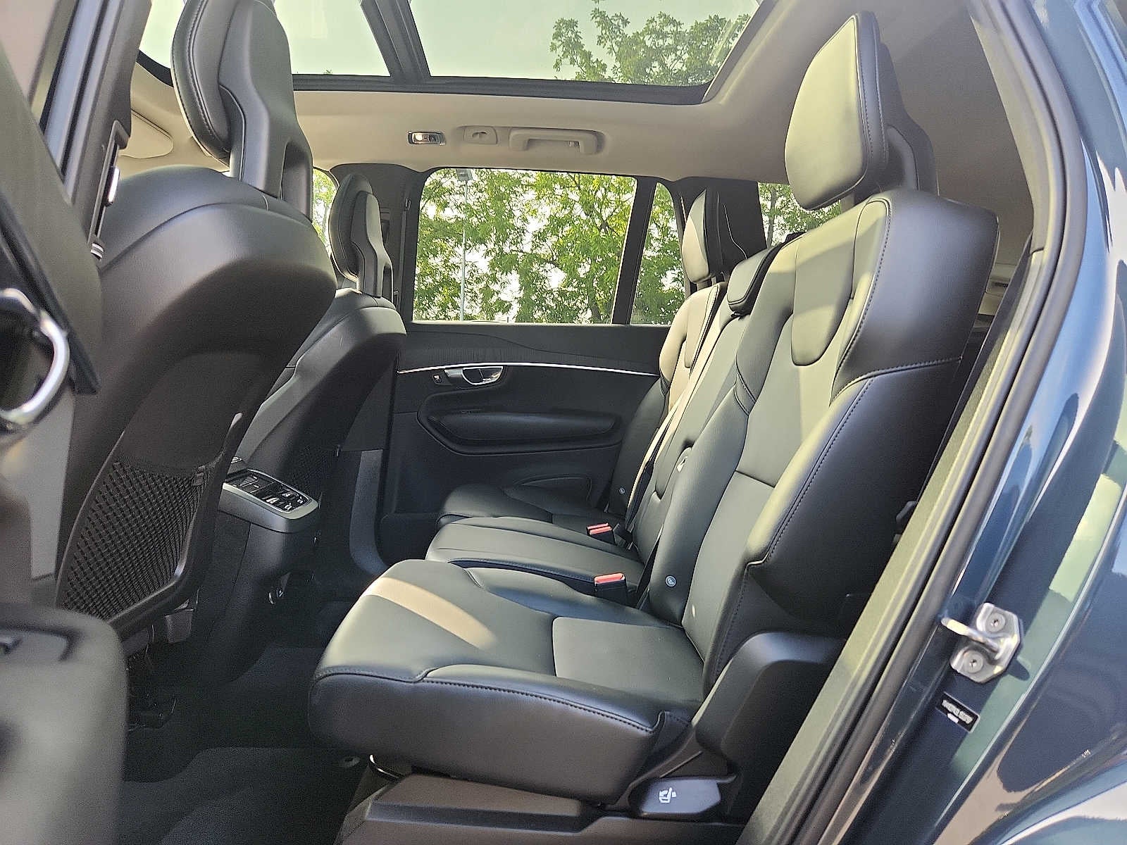 2020 Volvo XC90 Momentum