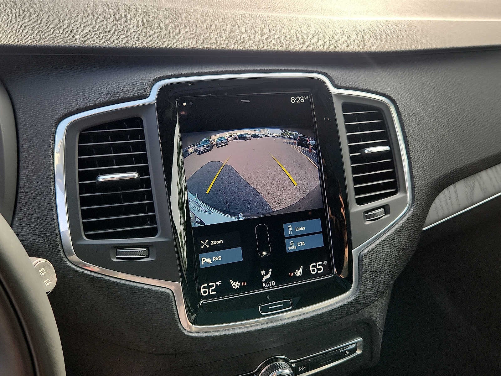 2020 Volvo XC90 Momentum