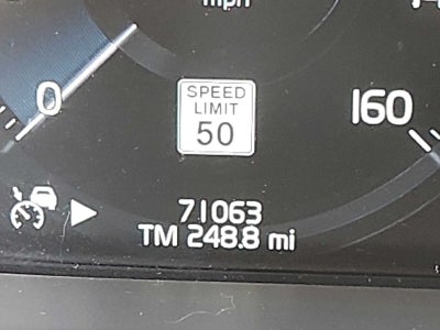 2020 Volvo XC90 Momentum