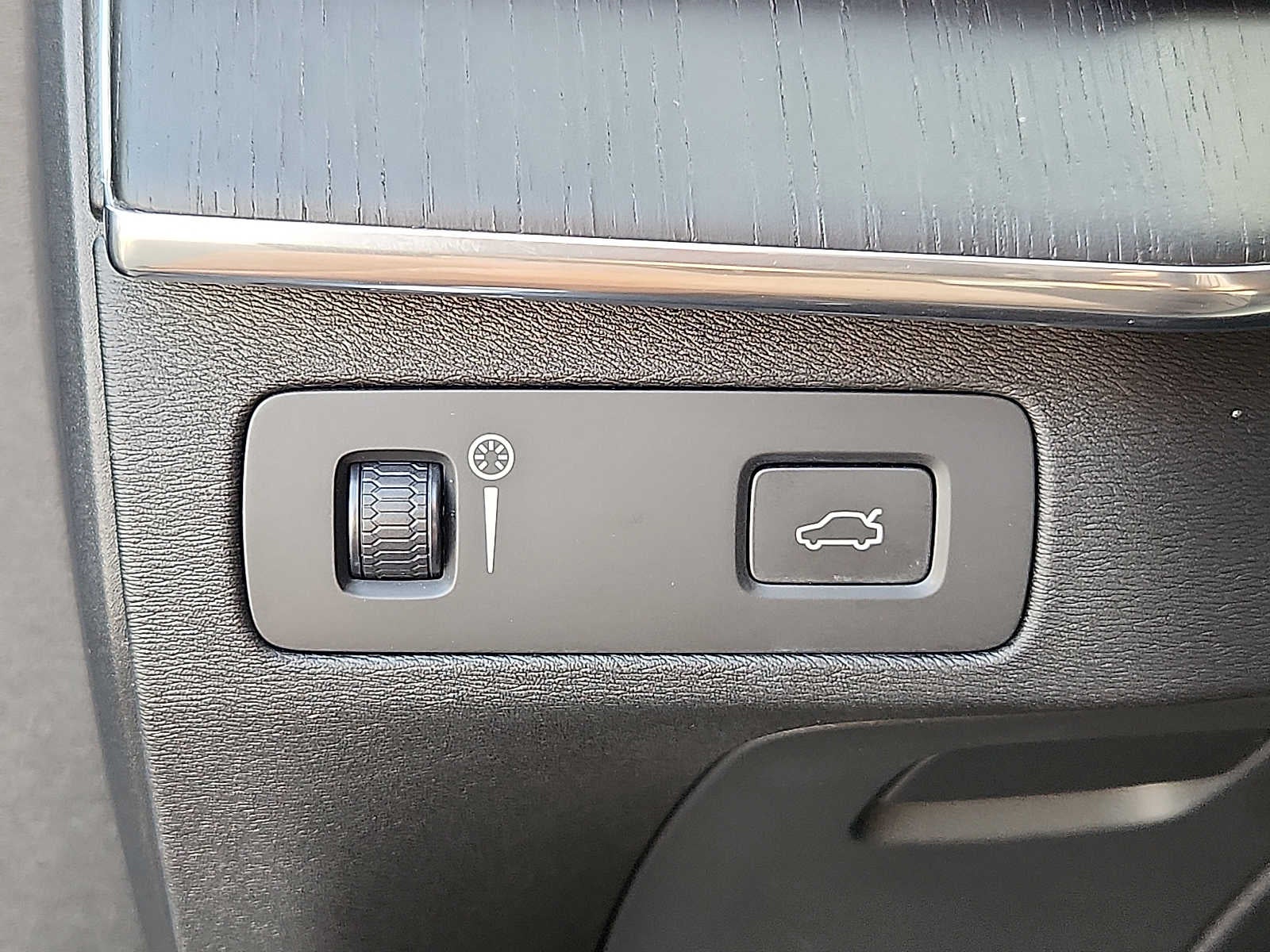 2020 Volvo XC90 Momentum