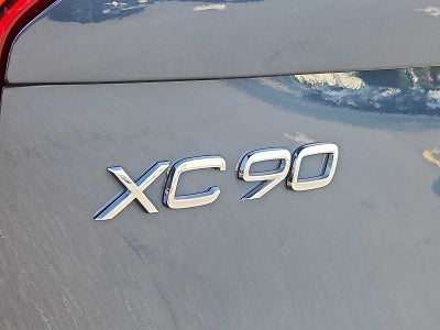 2020 Volvo XC90 Momentum