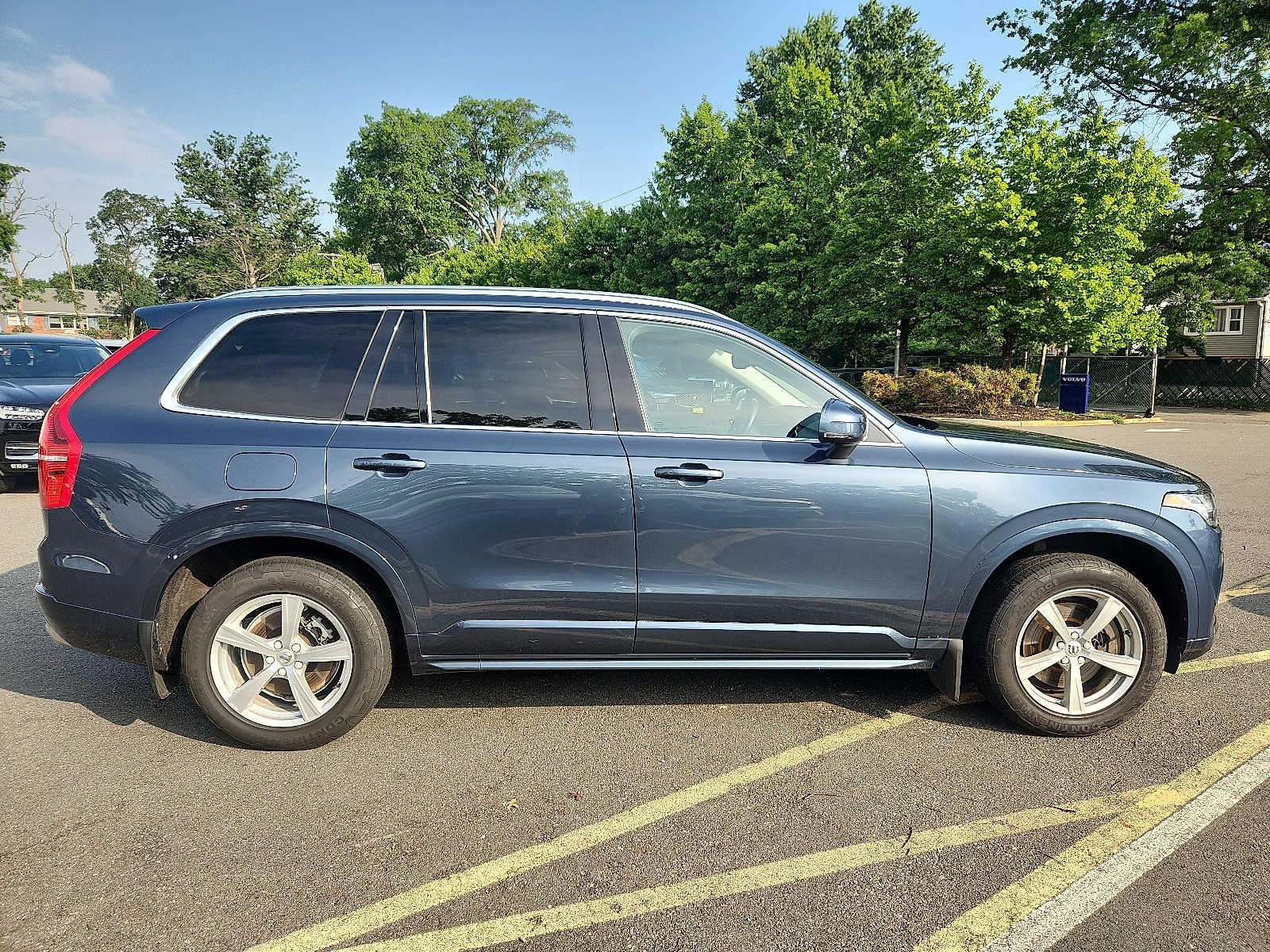 2020 Volvo XC90 Momentum