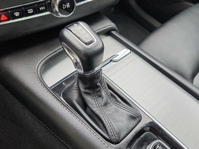 2021 Volvo XC90 Momentum