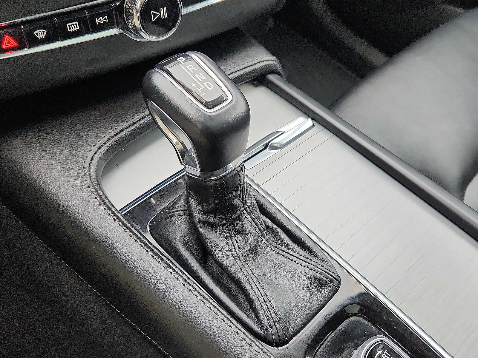 2021 Volvo XC90 Momentum