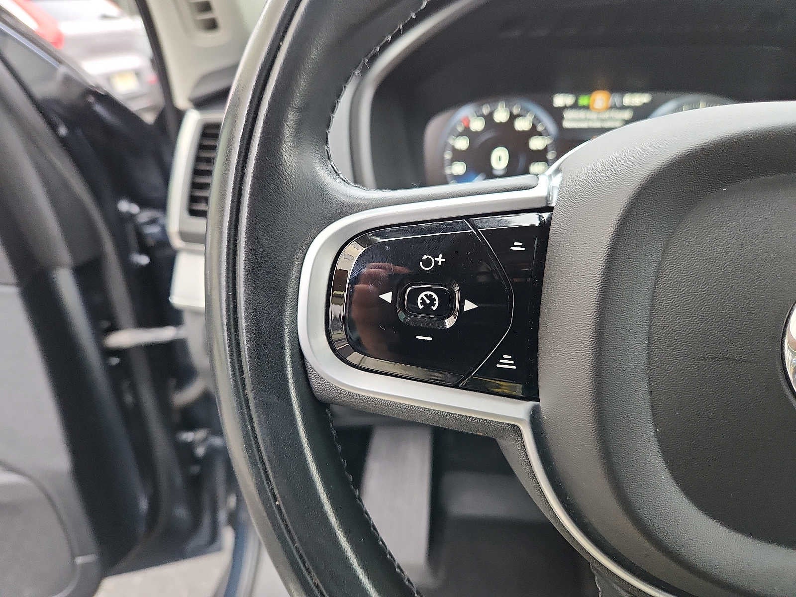 2021 Volvo XC90 Momentum