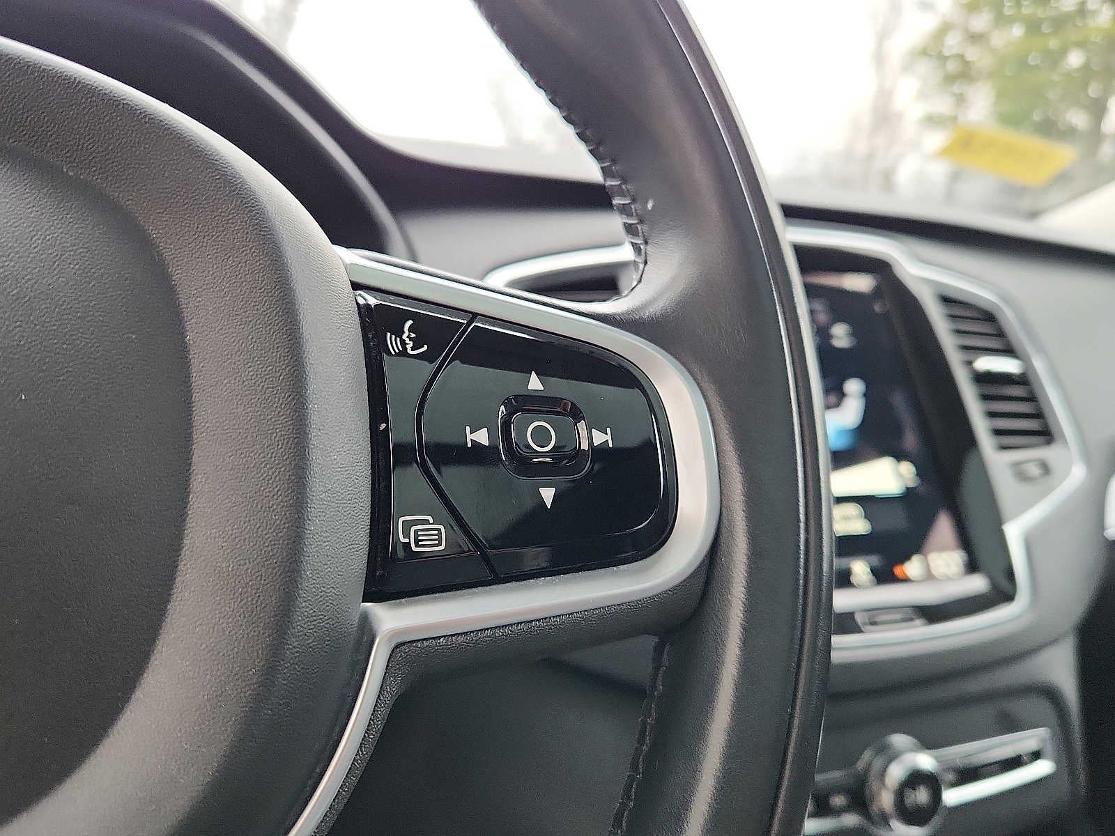 2021 Volvo XC90 Momentum