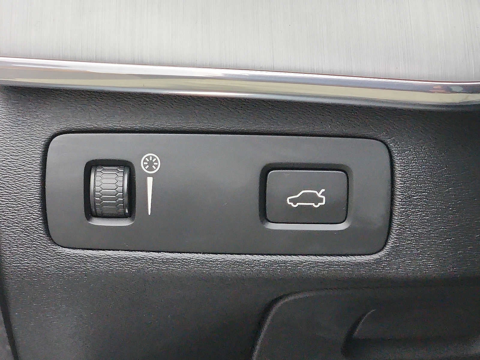 2021 Volvo XC90 Momentum