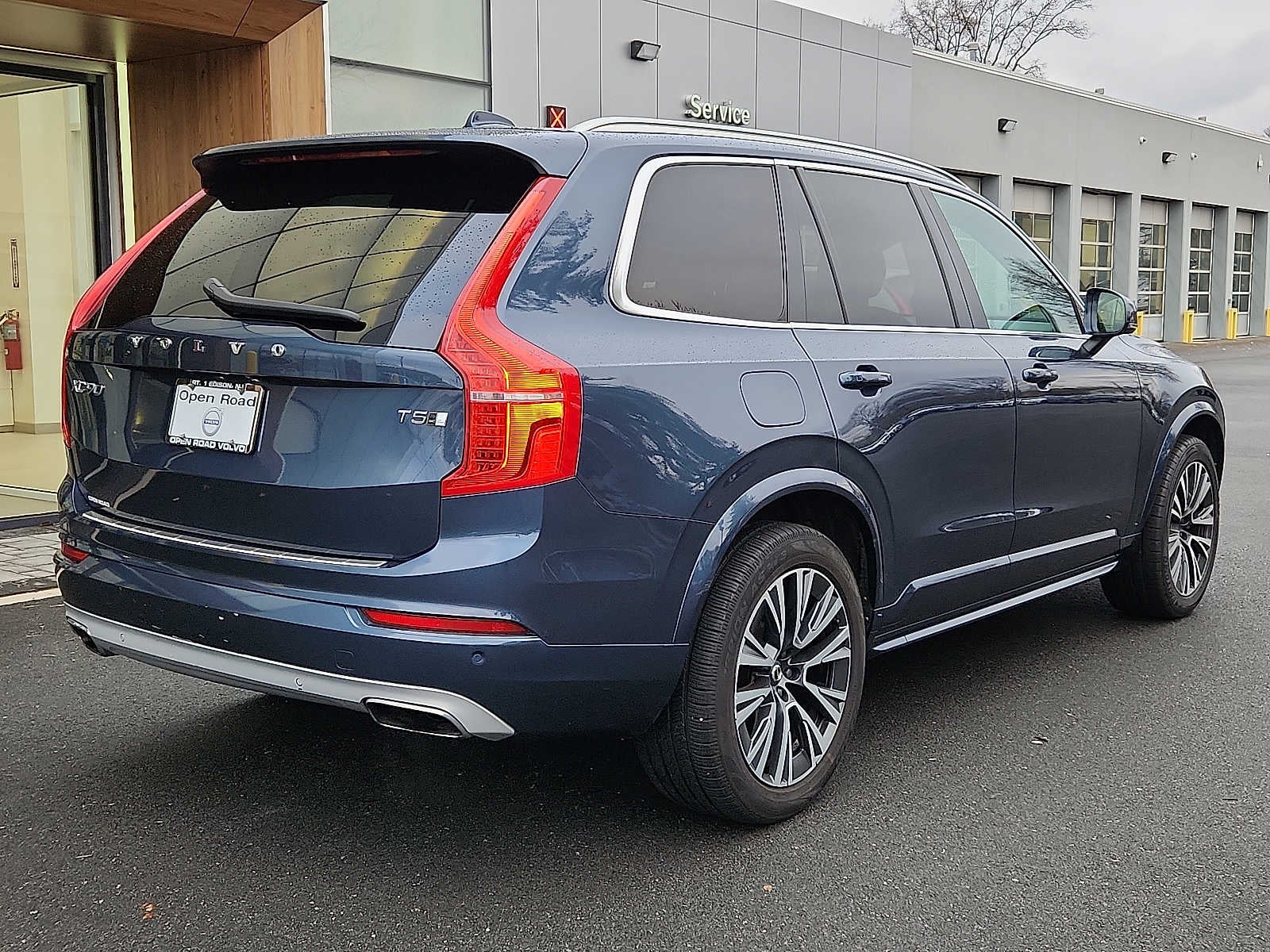 2021 Volvo XC90 Momentum
