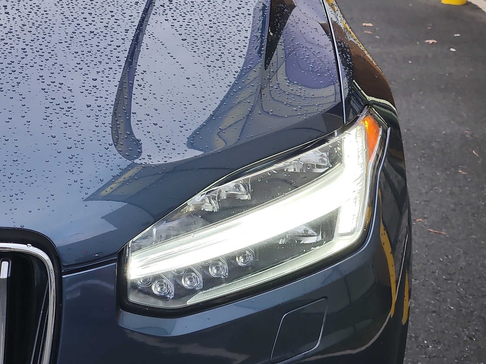 2021 Volvo XC90 Momentum