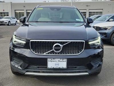 2019 Volvo XC40 Momentum