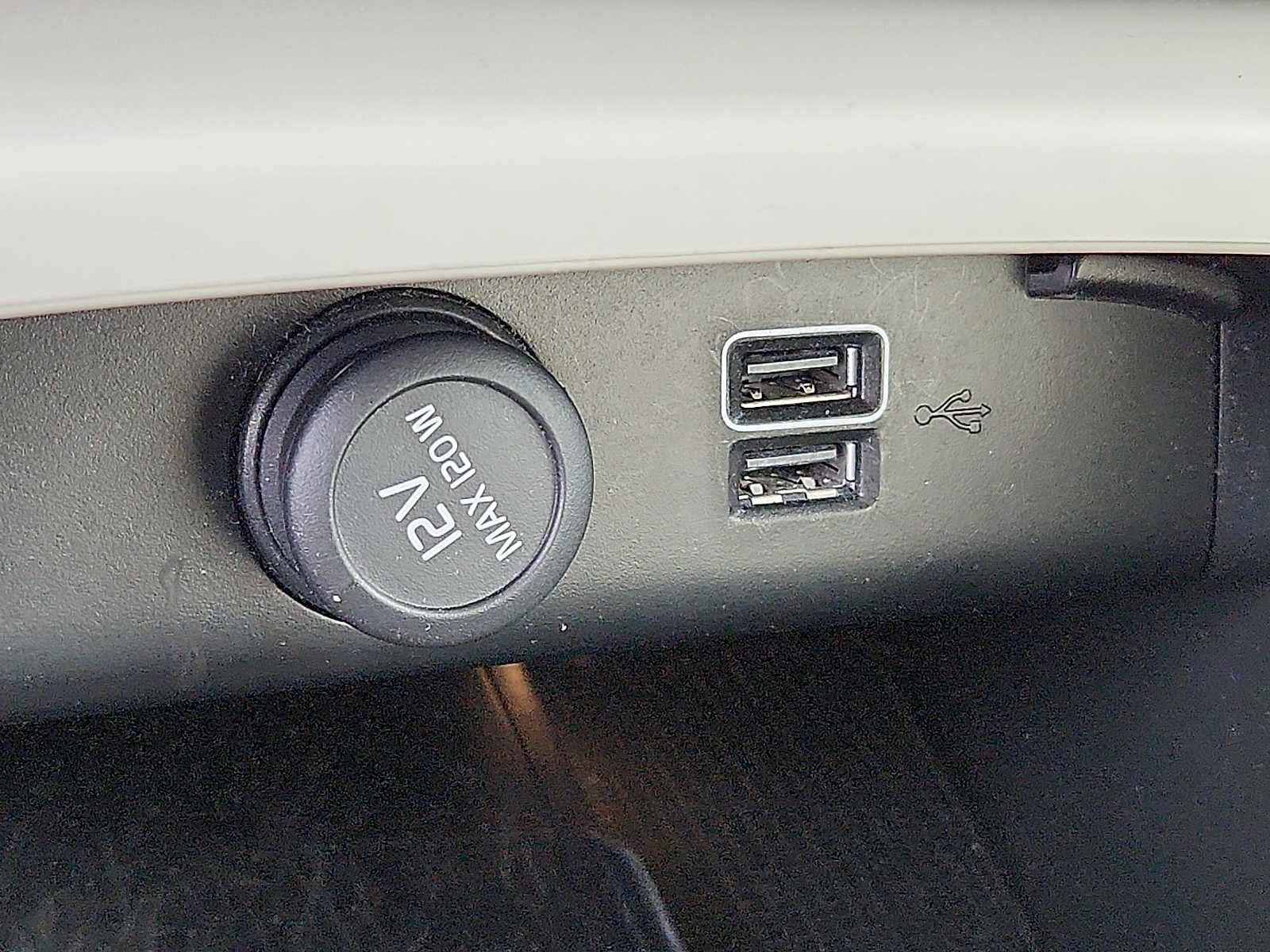 2019 Volvo XC40 Momentum