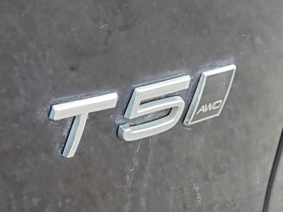 2019 Volvo XC40 Momentum