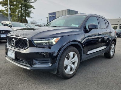 2019 Volvo XC40 Momentum