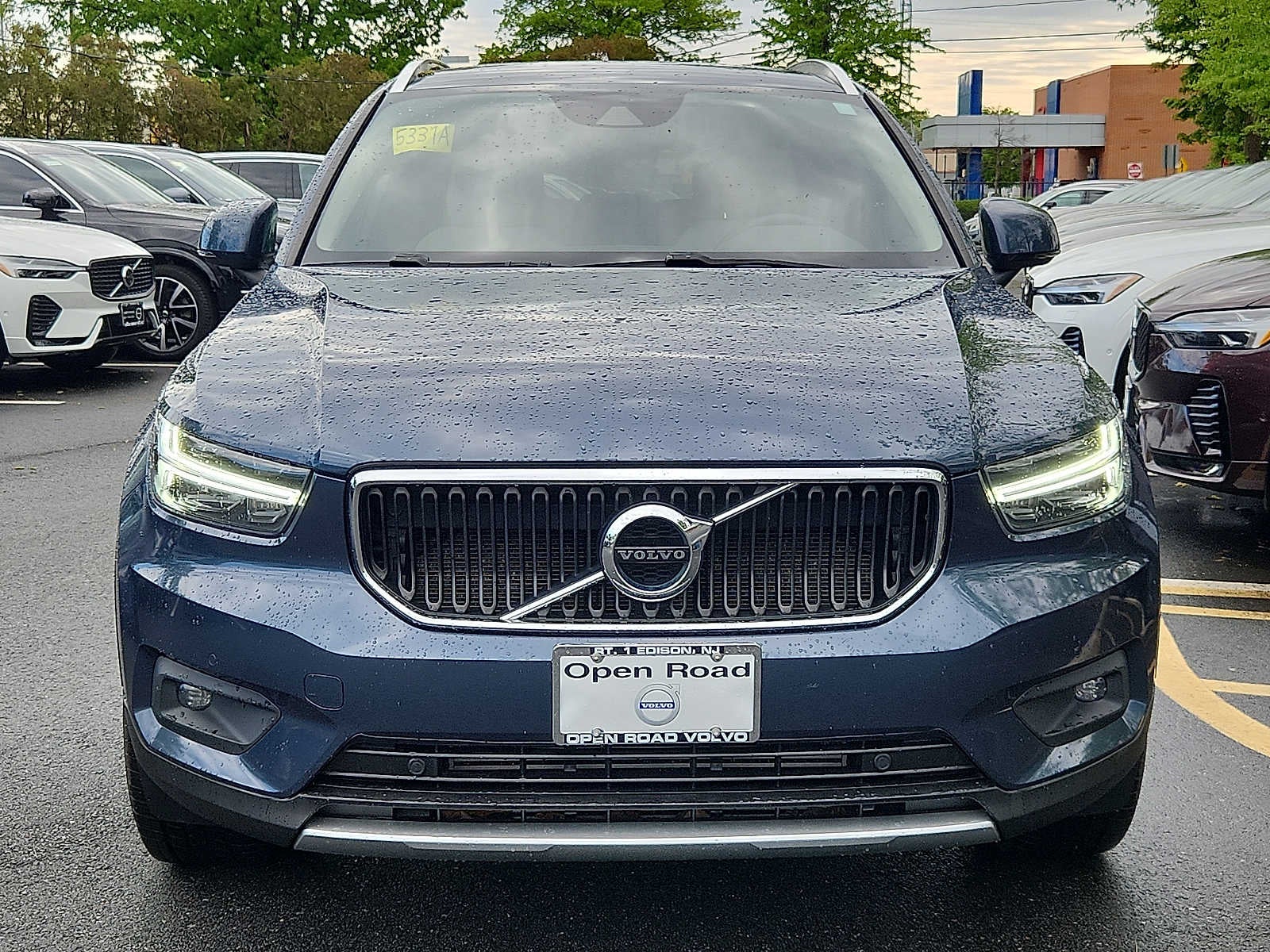 2021 Volvo XC40 Momentum