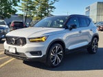 2022 Volvo XC40 R-Design