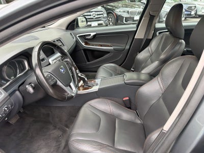 2016 Volvo S60 Cross Country T5 Platinum