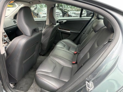 2016 Volvo S60 Cross Country T5 Platinum