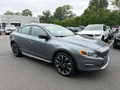 2016 Volvo S60 Cross Country T5 Platinum