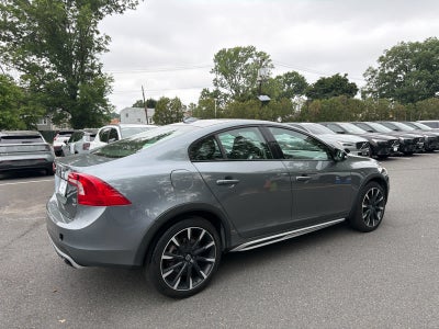 2016 Volvo S60 Cross Country T5 Platinum