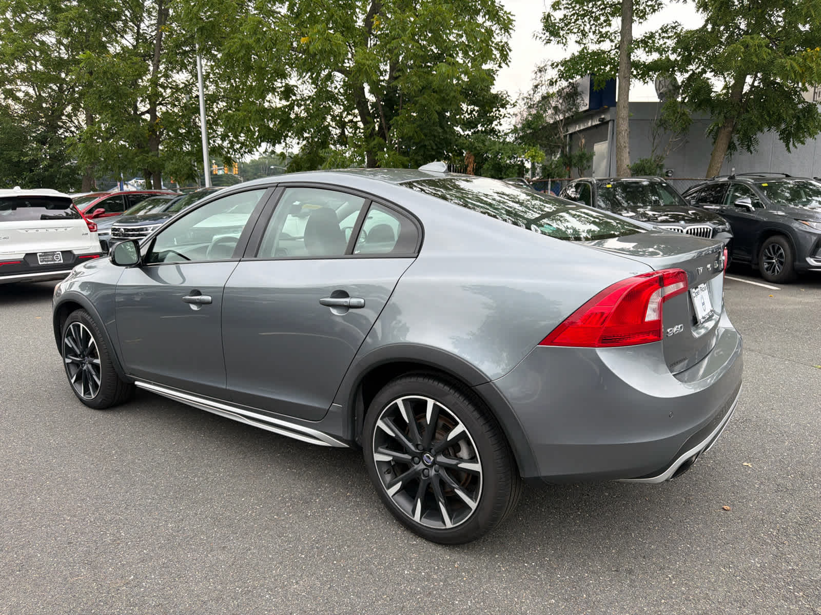 2016 Volvo S60 Cross Country T5 Platinum