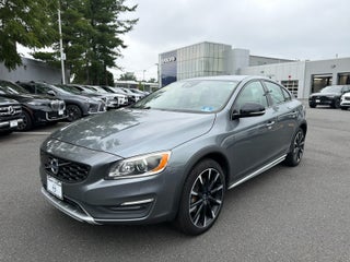 2016 Volvo S60 Cross Country T5 Platinum