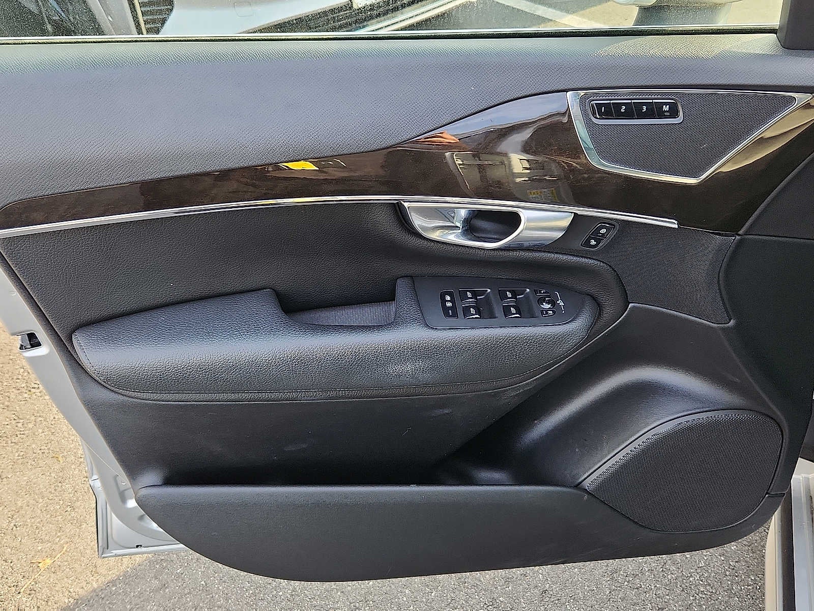 2018 Volvo XC90 Momentum