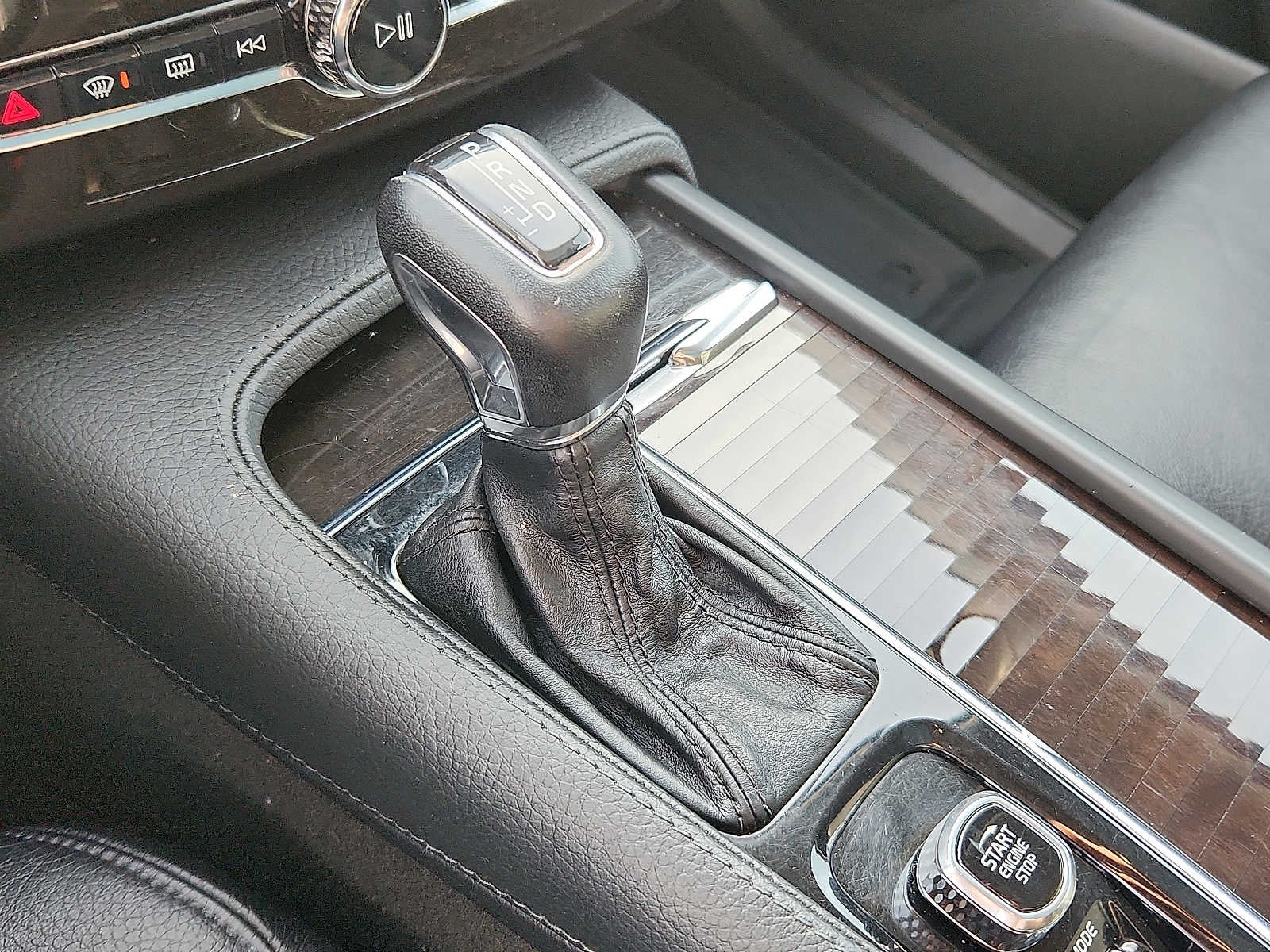 2018 Volvo XC90 Momentum