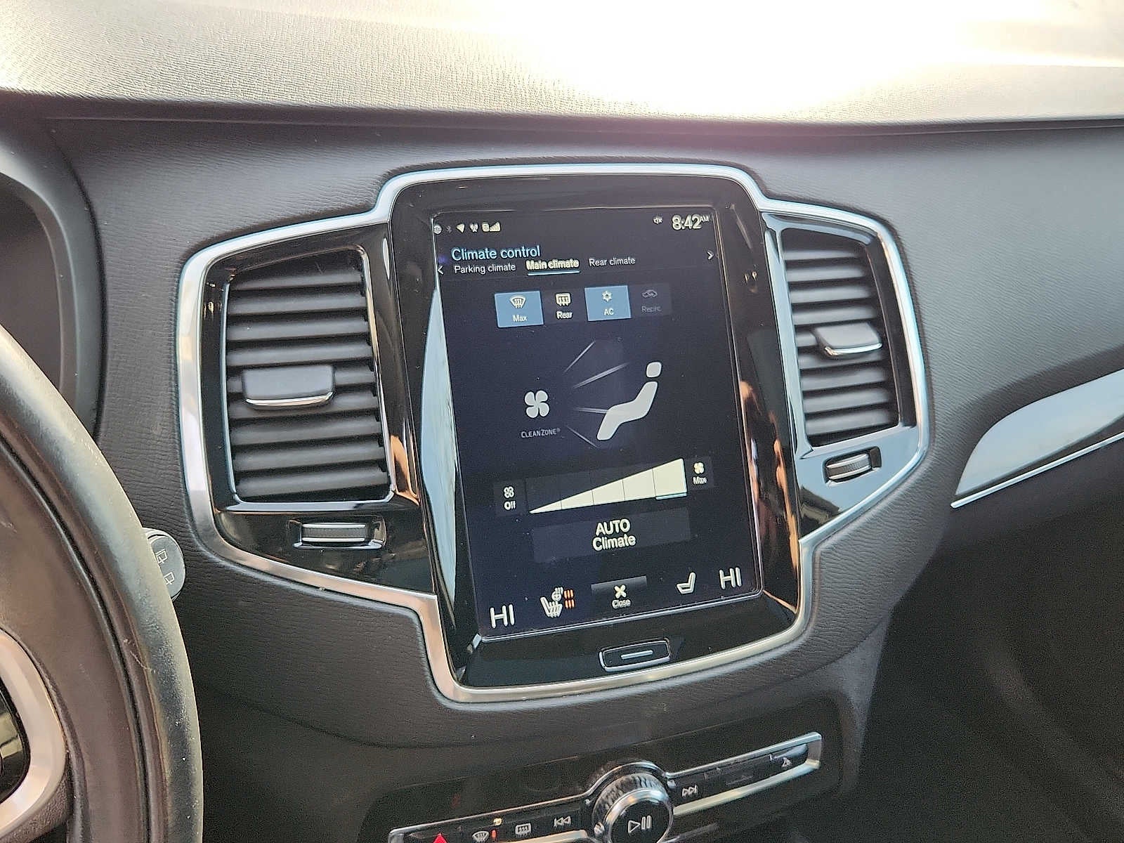 2018 Volvo XC90 Momentum