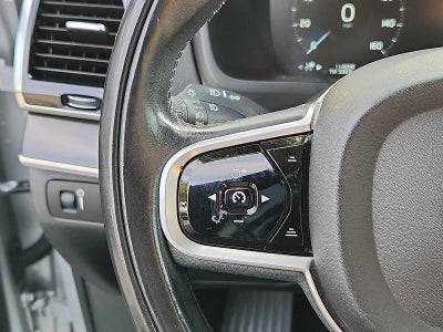 2018 Volvo XC90 Momentum