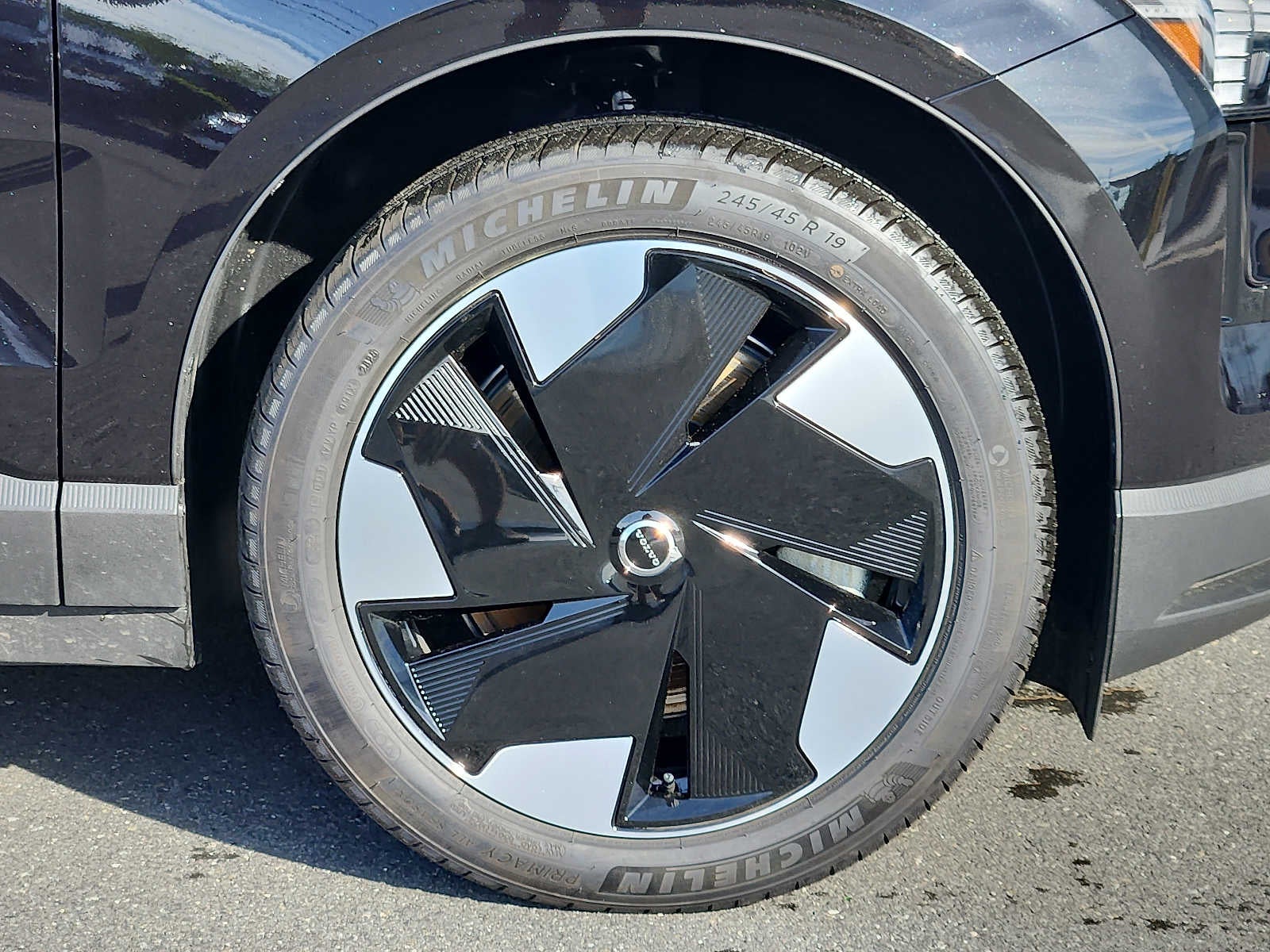 2026 Volvo EX30 Plus