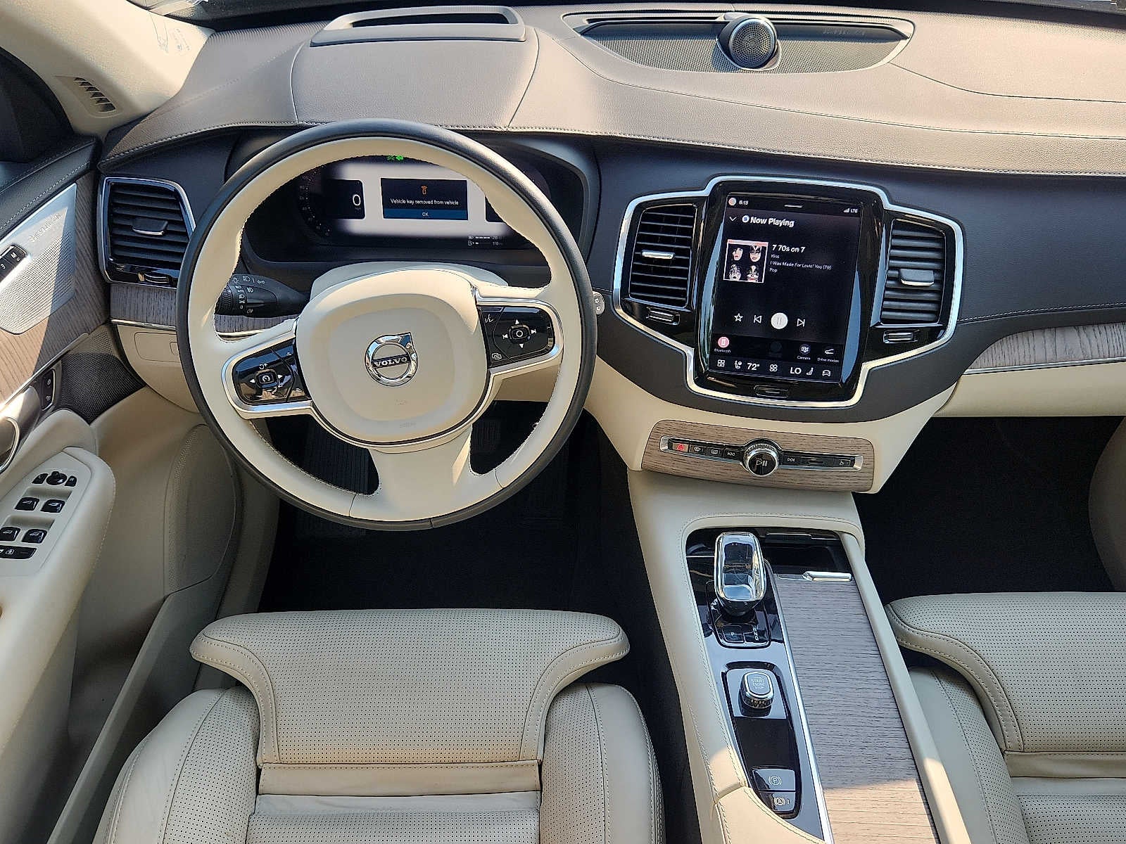 2023 Volvo XC90 Recharge Plug-In Hybrid Ultimate