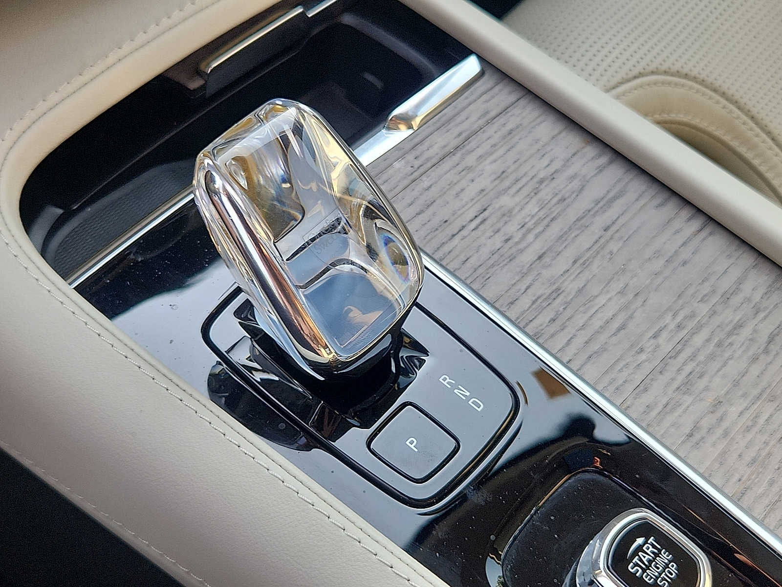 2023 Volvo XC90 Recharge Plug-In Hybrid Ultimate